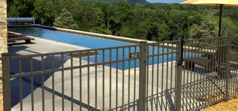 Aluminum Fences Direct hero