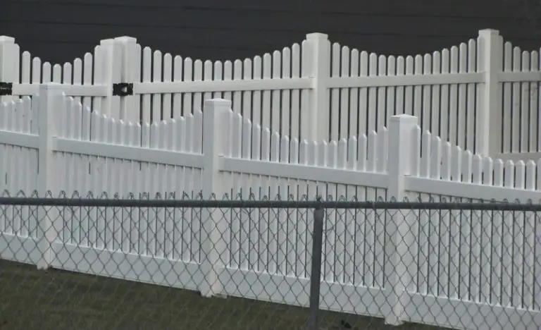 vinyl fencing